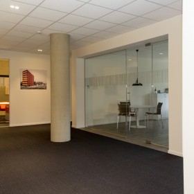 interieur aanpassing van een bureau